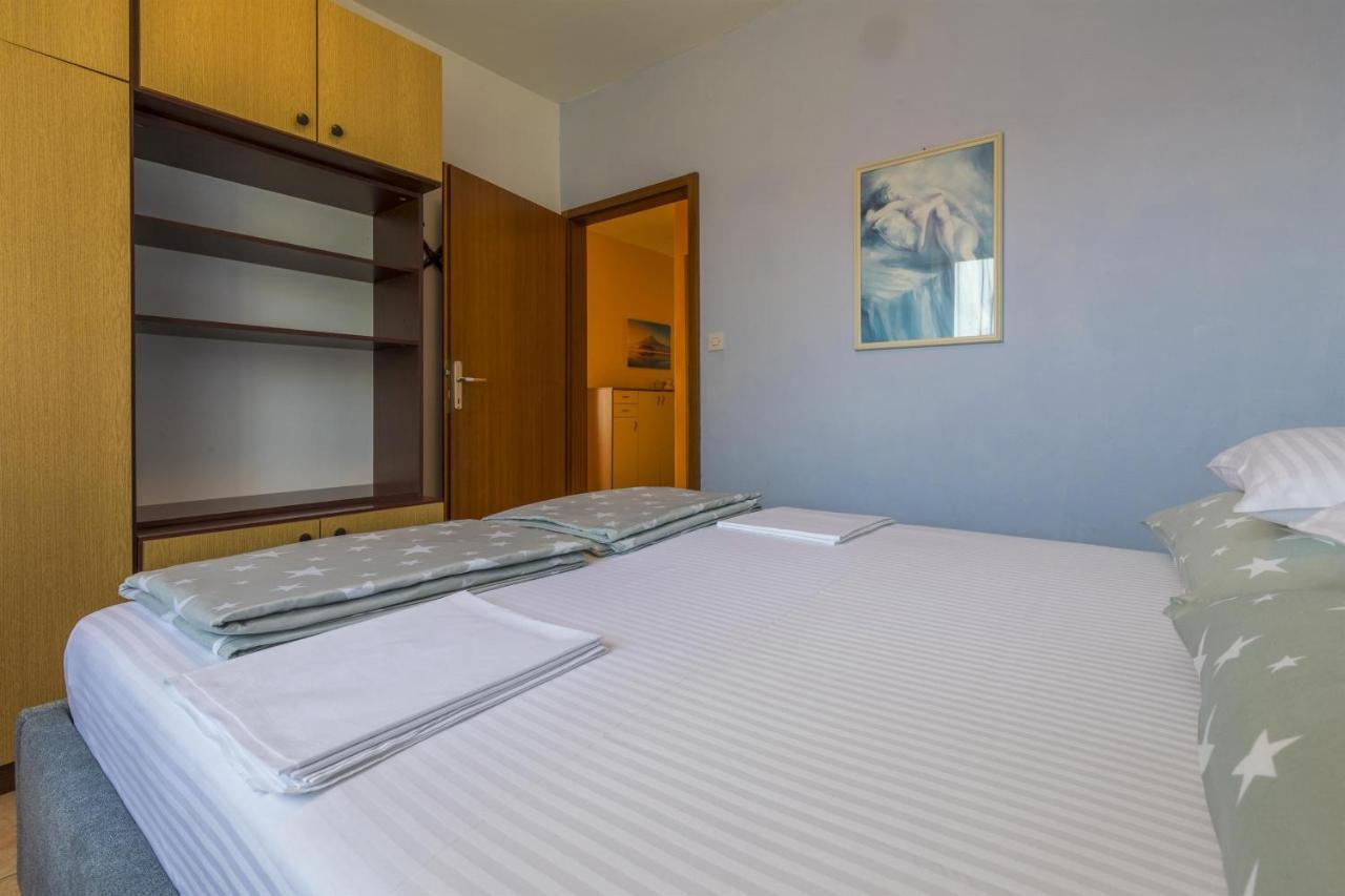 Apartments Dragica Dramalj Exterior foto